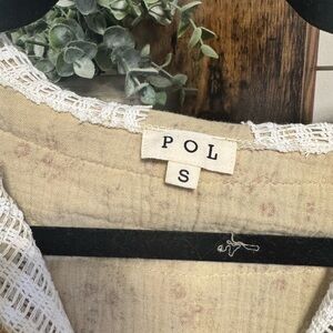 POL Cream Lace Trim Top